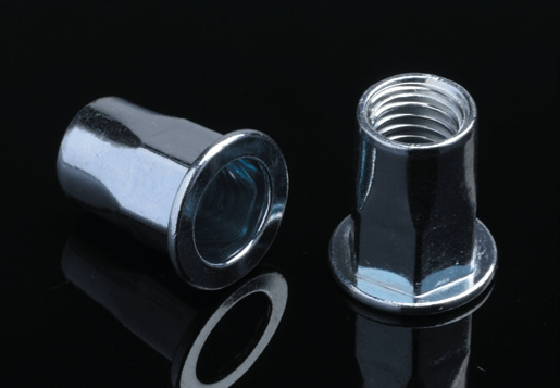 Stahl Flat Head Semi-Hex Body Rivet Nut Open Type